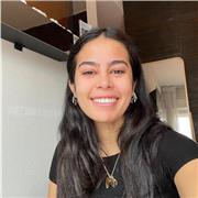Chica universitaria ofrece clases particulares de primaria y la ESO